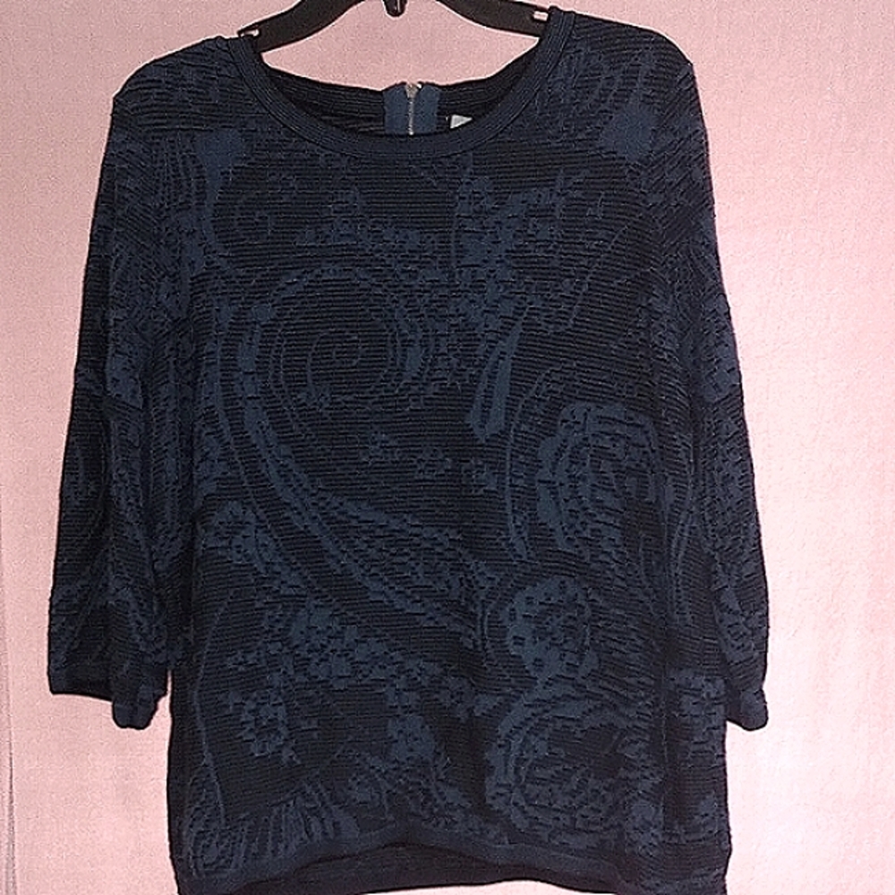 Chicos Blue Paisley Jacquard 3/4 Sleeve Pullover Top - Chicos Size 3 = XL